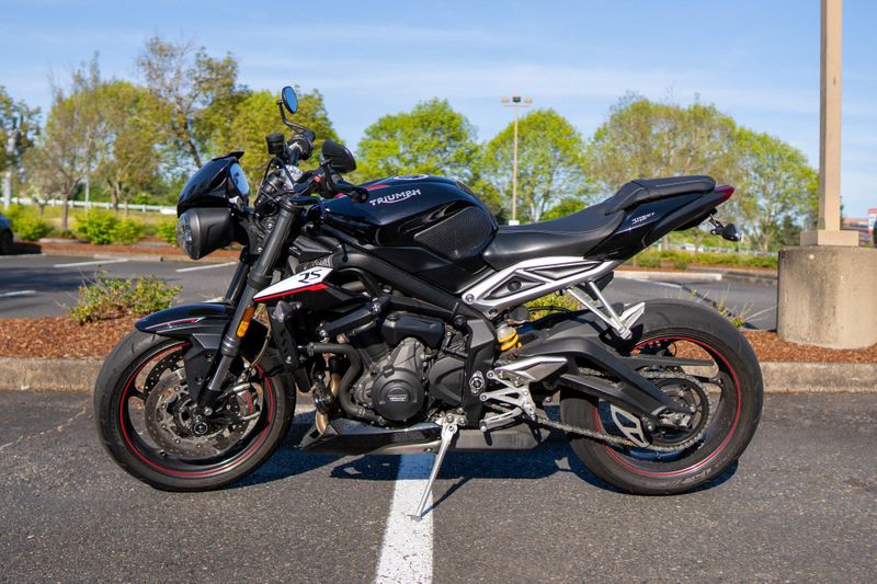 2018 Triumph Street Triple RS 