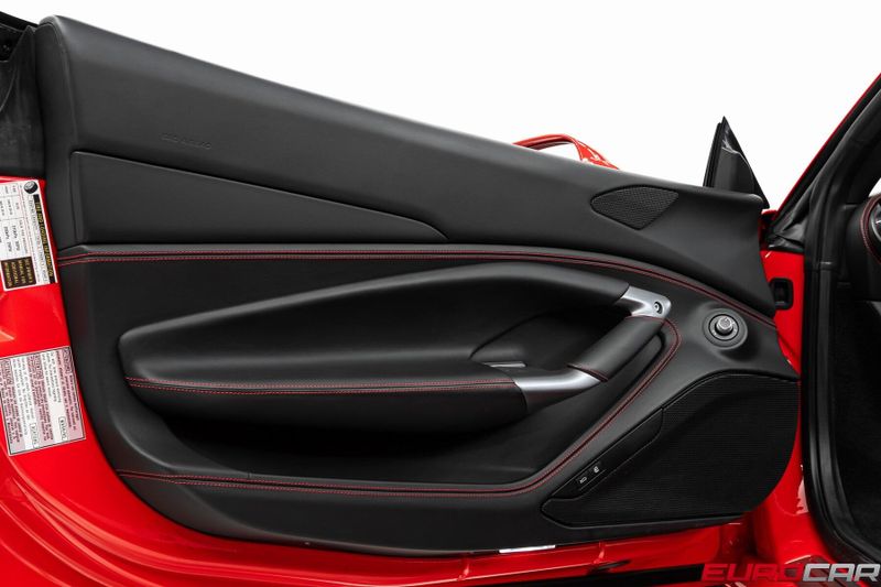 Used 2022 Ferrari F8 Spider *CARBON FIBER LED STEERING WHEEL * DAYTONA SEATS*Image 30