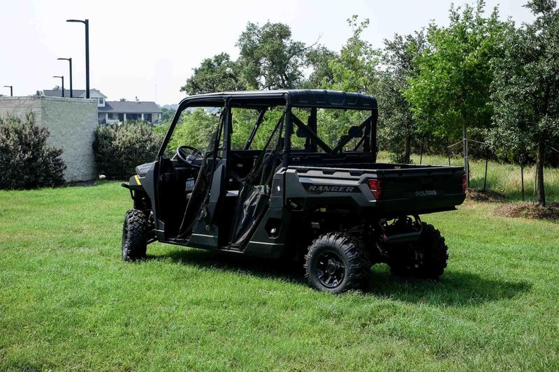 New 2025 Polaris RANGER CREW 1000 PREMIUM GRANITE GRAY Image 13