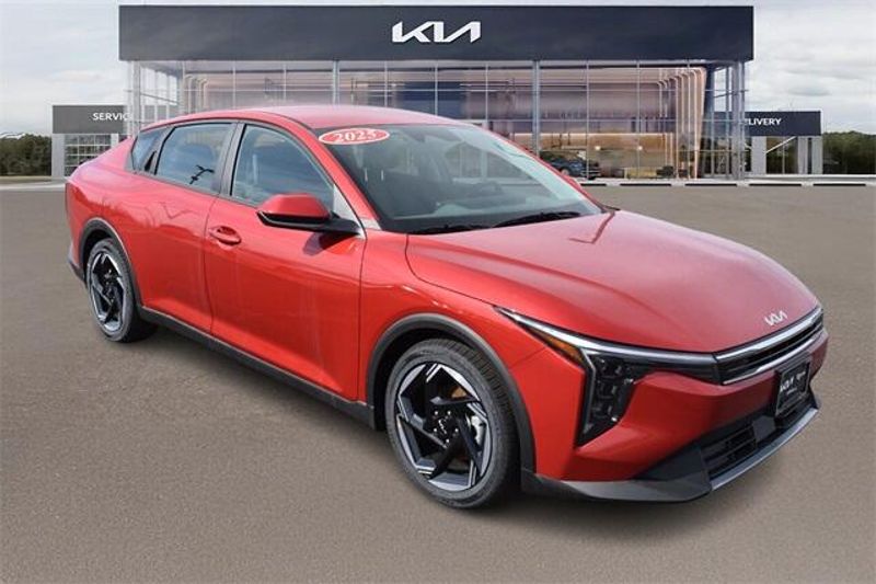 2025 Kia K4 EXImage 10
