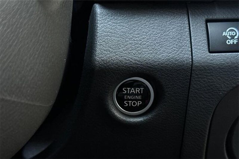 New 2025 Nissan Frontier PRO-XImage 18