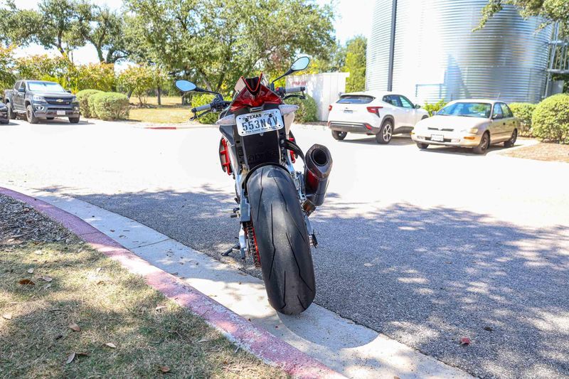 USED 2021 APRILIA TUONO V4 FACTORY Image 23