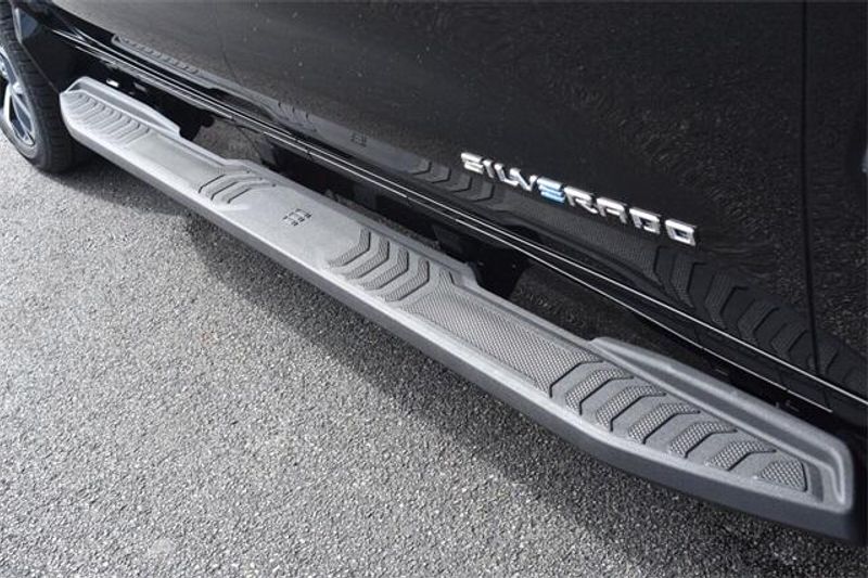 2024 Chevrolet Silverado EV RSTImage 12