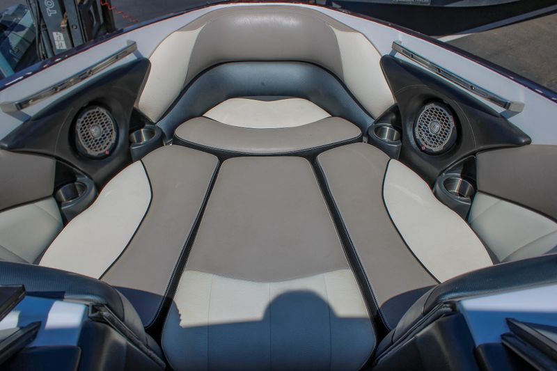 Used 2011 MALIBU WAKESETTER 247 Image 43