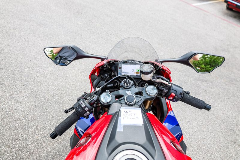 2022 Honda CBR1000RR ABS Image 22