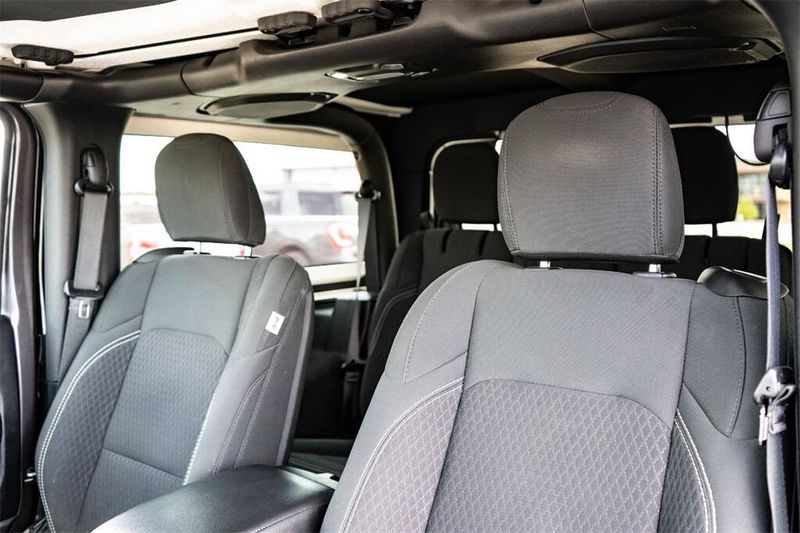 2021 Jeep Wrangler Sport photo 12