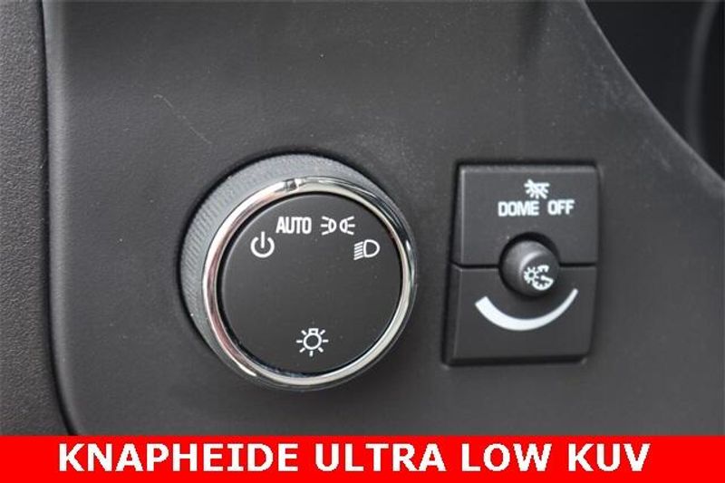 New 2025 Chevrolet Express 3500 Work VanImage 17