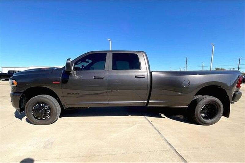 2024 RAM 3500 Laramie Crew Cab 4x4 8