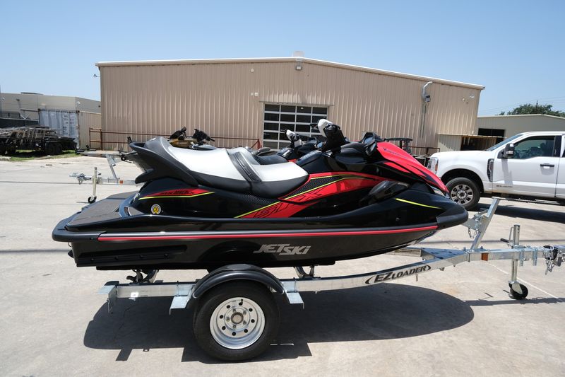 2024 Kawasaki JET SKI STX 160LX EBONY AND NEON RED Image 13