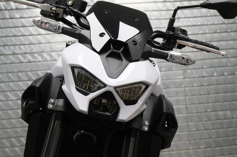 NEW 2026 KAWASAKI Z900 ABS Image 10