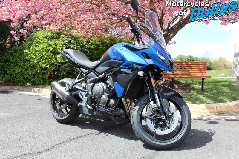 2023 Triumph Tiger 660 in a Lucerne Blue/Sapphire Black exterior color. Motorcycles of Dulles 571.934.4450 motorcyclesofdulles.com 