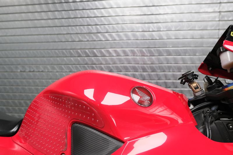 USED 2021 HONDA CBR600RA Image 15