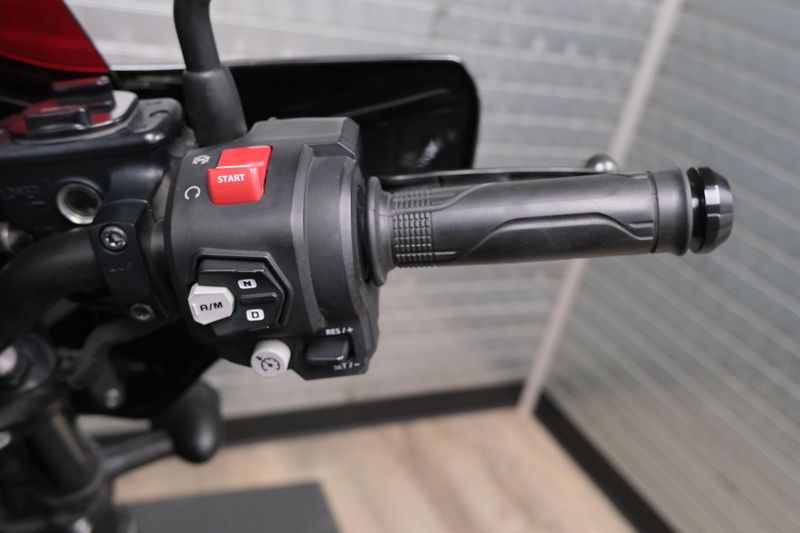 USED 2023 HONDA REBEL 1100T DCT Image 18