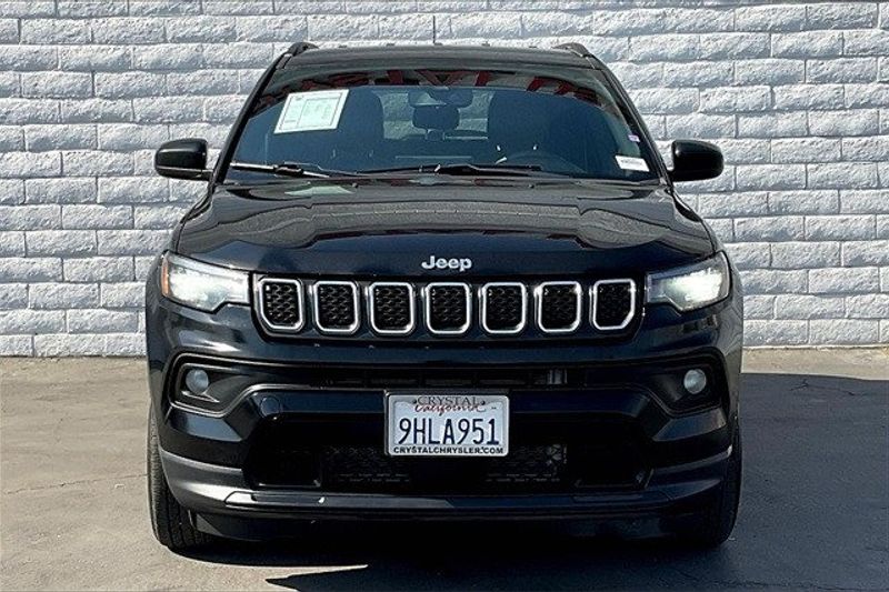 2023 Jeep Compass LatitudeImage 2