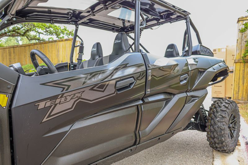 NEW 2026 KAWASAKI TERYX KRX4 1000 BLACKOUT EDITION Image 15