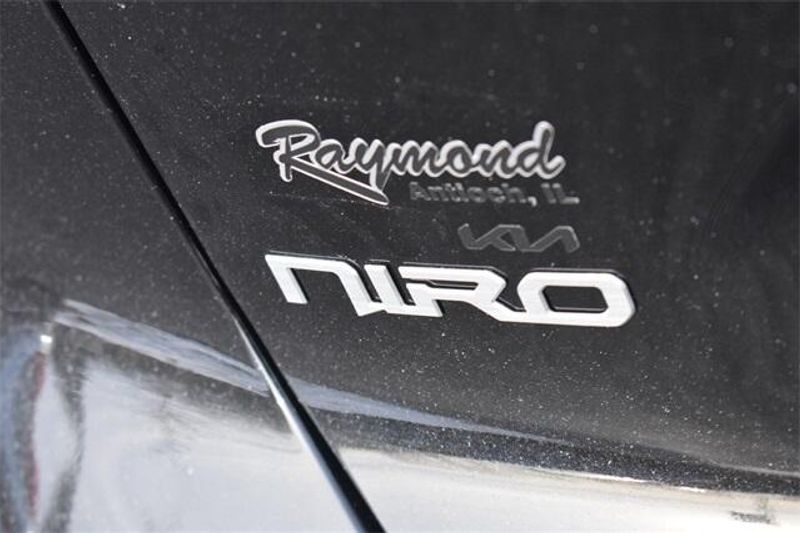 New 2025 Kia Niro EX TouringImage 16