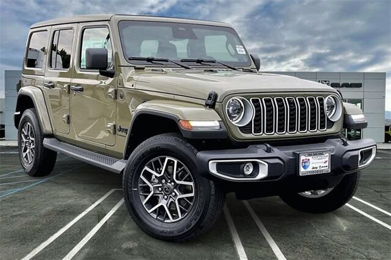 New 2026 Jeep Wrangler 4-door SaharaImage 14