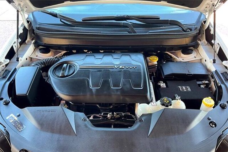 2021 Jeep Cherokee Latitude LuxImage 9