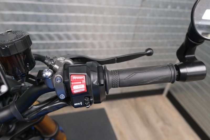 USED 2023 YAMAHA XSR900 Image 22