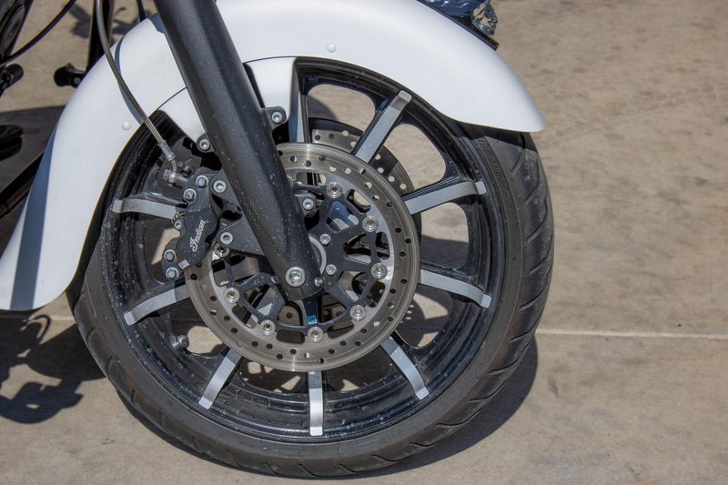 USED 2019 INDIAN MOTORCYCLE CHIEFTAIN DARK HORSE Image 13