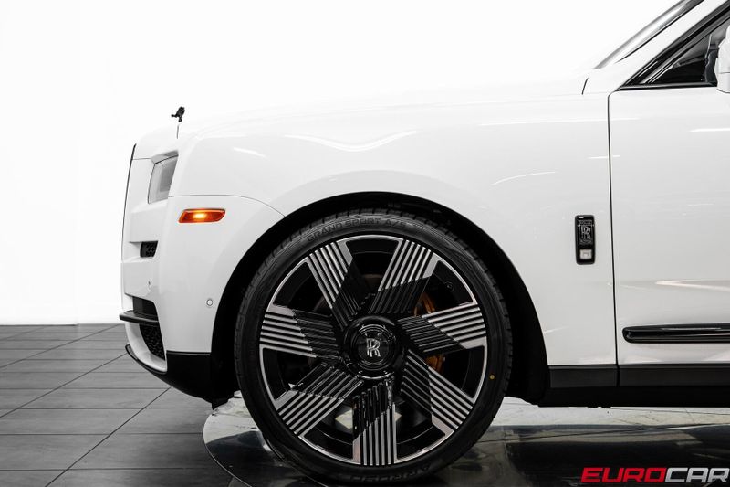 Used 2024 Rolls-Royce Cullinan Black Badge *BESPOKE INTERIOR*Image 15
