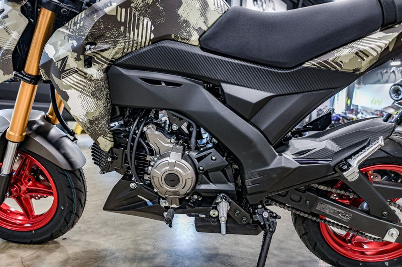 2025 Kawasaki Z125 PRO CYPHER CAMO TANImage 5