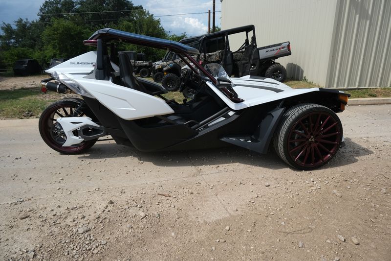 2019 Polaris SLINGSHOT SL ICON MONUMENT WHITEImage 10