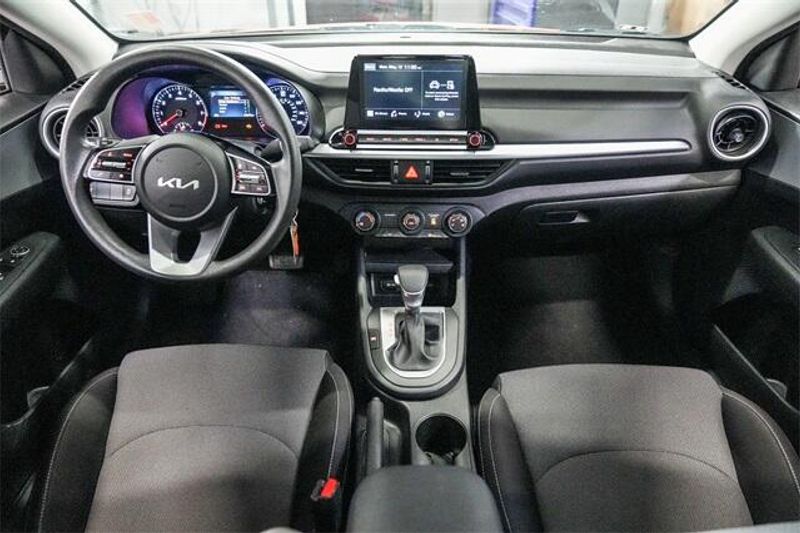 2023 Kia Forte LXSImage 13