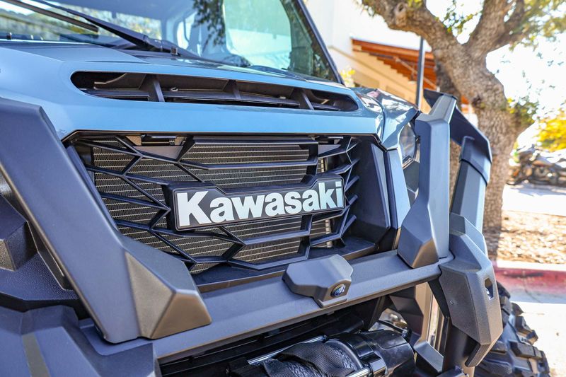 NEW 2025 KAWASAKI RIDGE XR CREW LIMITED Image 21