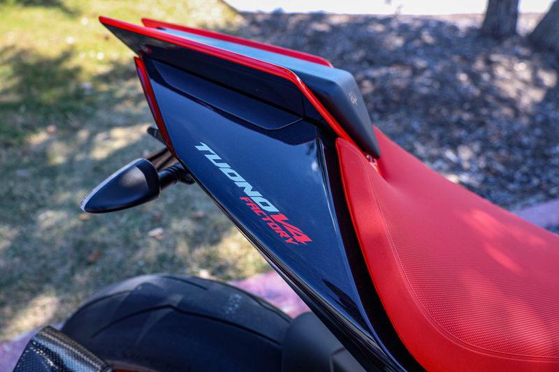 USED 2021 APRILIA TUONO V4 FACTORY Image 20