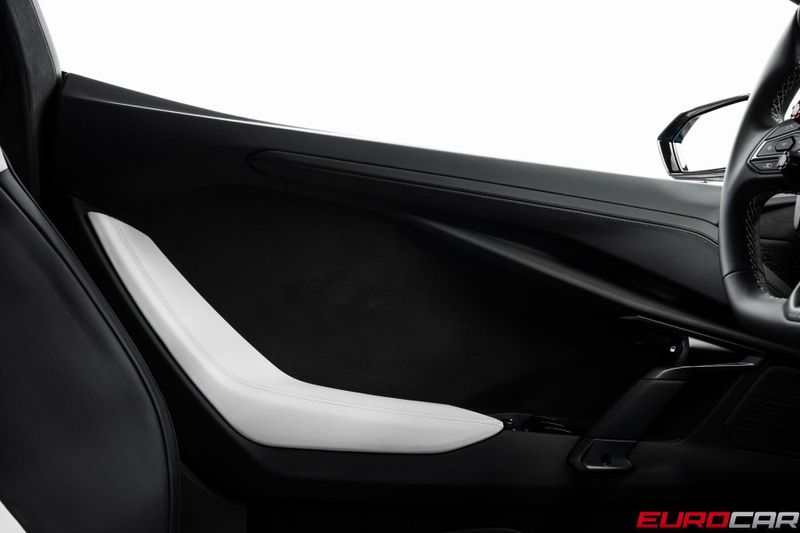 Used 2025 Lamborghini Revuelto *HIGH GLOSS STYLE PACKAGE * PASSENGER DISPLAY*Image 29