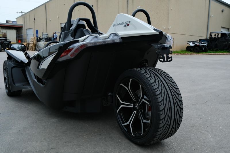 NEW 2026 POLARIS SLINGSHOT SLR AUTODRIVE Image 4