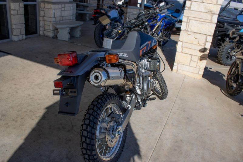 NEW 2026 SUZUKI DR650S Image 3