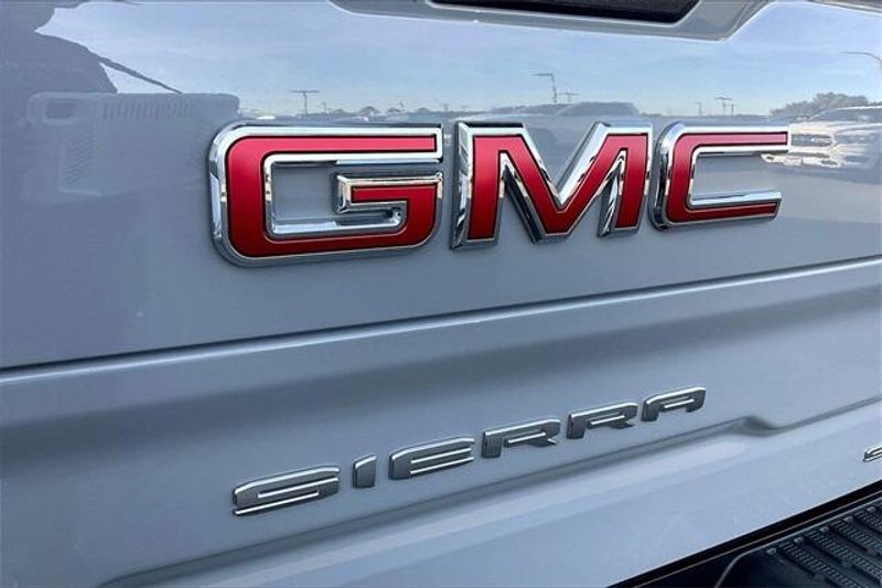 2024 GMC Sierra 1500 SLEImage 31