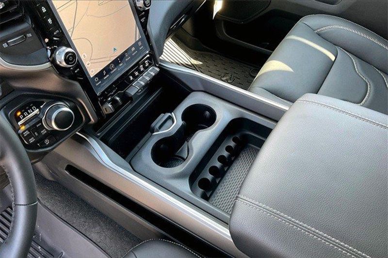 2023 RAM 1500 Big Horn Crew Cab 4x4 5
