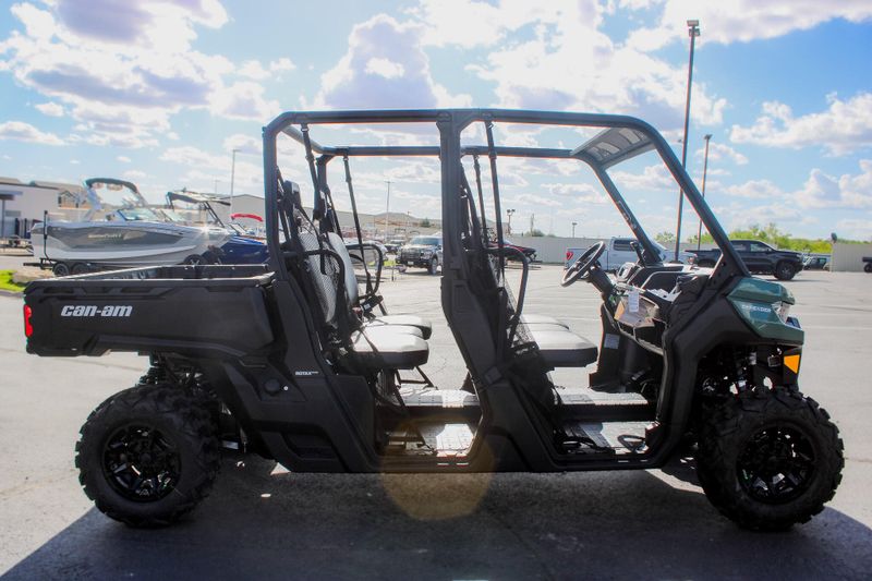 2025 Can-Am DEFENDER MAX DPS HD7 COMPASS GREEN Image 3