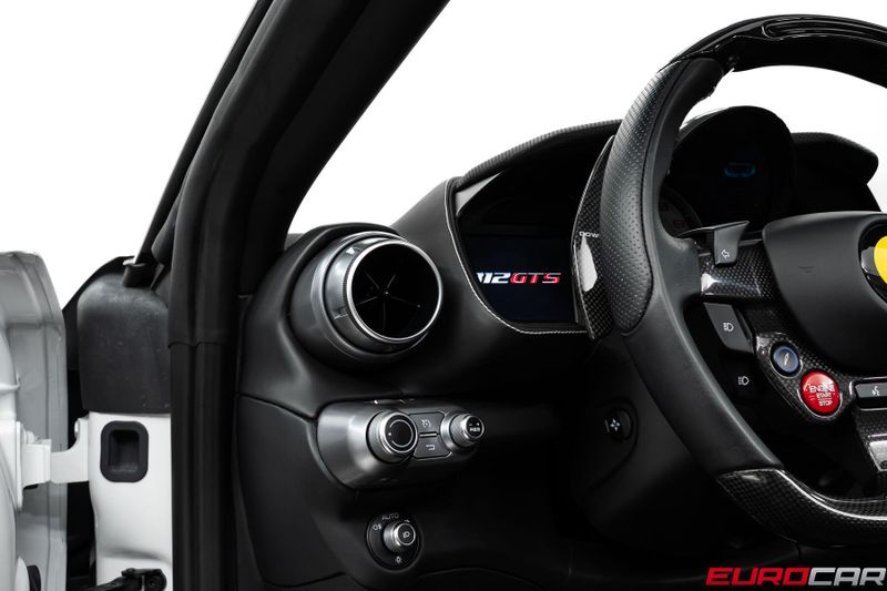 2022 Ferrari 812 GTS *CARBON STEERING WHEEL * FRONT LIFT*Image 31