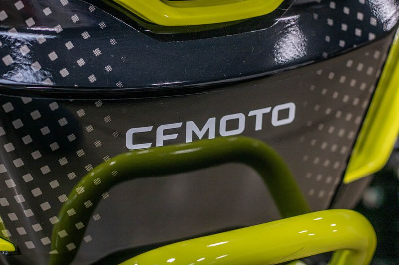 2024 CFMOTO CFORCE 110 EV PEARL WHITE AND LEMON GREEN Image 12