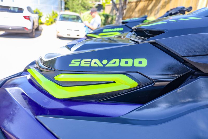 USED 2021 SEADOO RXTX 300 Image 2