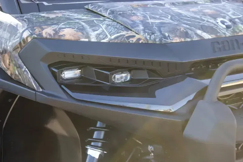 NEW 2026 CAN-AM DEFENDER MAX XT HD11 WITH 1025 INCH TOUCHSCREEN Image 9