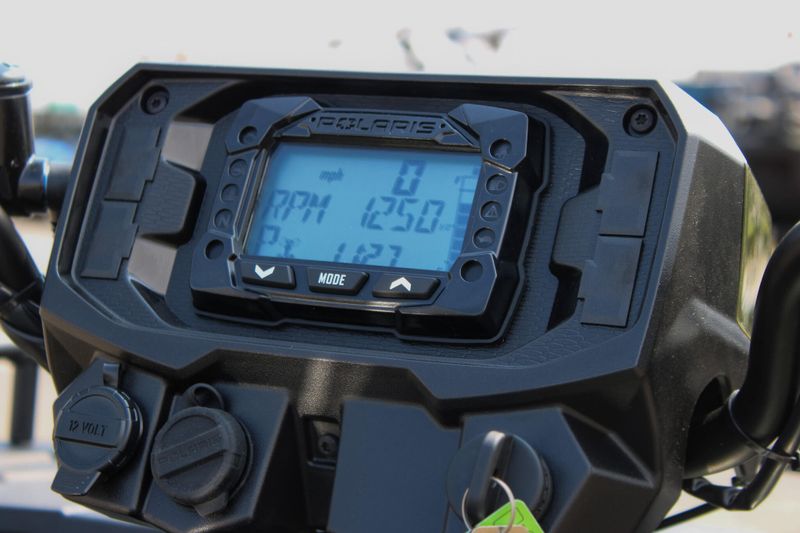 2025 Polaris SPORTSMAN 570 EPS SAGE GREEN Image 16