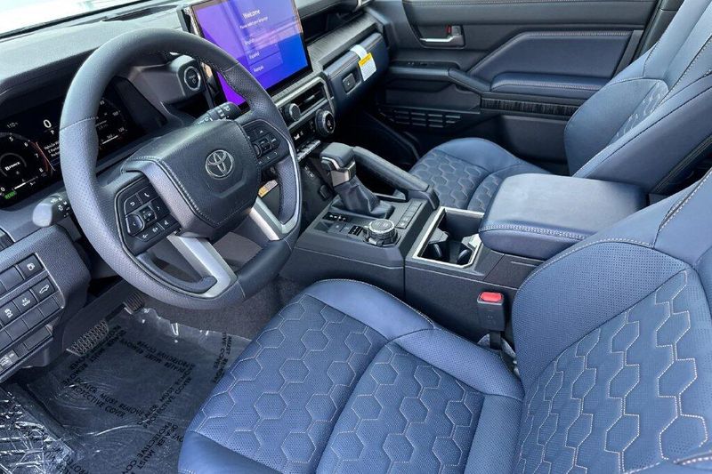 New 2026 Toyota 4Runner i-FORCE MAX Hybrid PlatinumImage 8