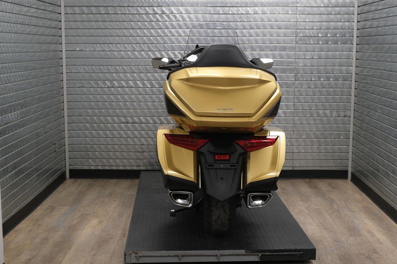 NEW 2025 HONDA GOLD WING TOUR DCT 50TH ANNIVERSARY Image 4