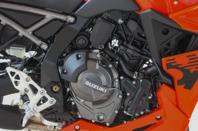 NEW 2026 SUZUKI GSX-8R Image 19