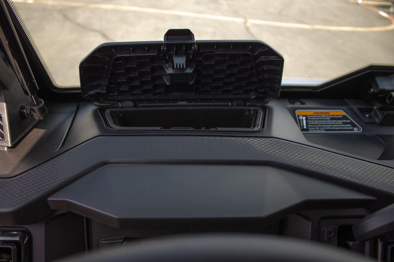 NEW 2026 CAN-AM DEFENDER MAX LIMITED CAB HD11 Image 41