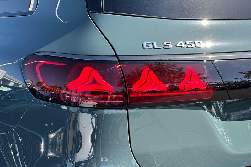 New 2027 Mercedes-Benz GLS 450Image 24