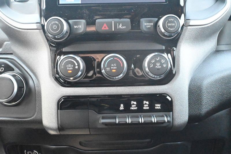 2025 RAM 1500 TradesmanImage 26