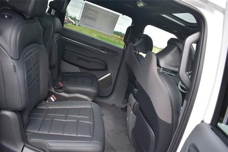 New 2026 Kia EV9 LandImage 16