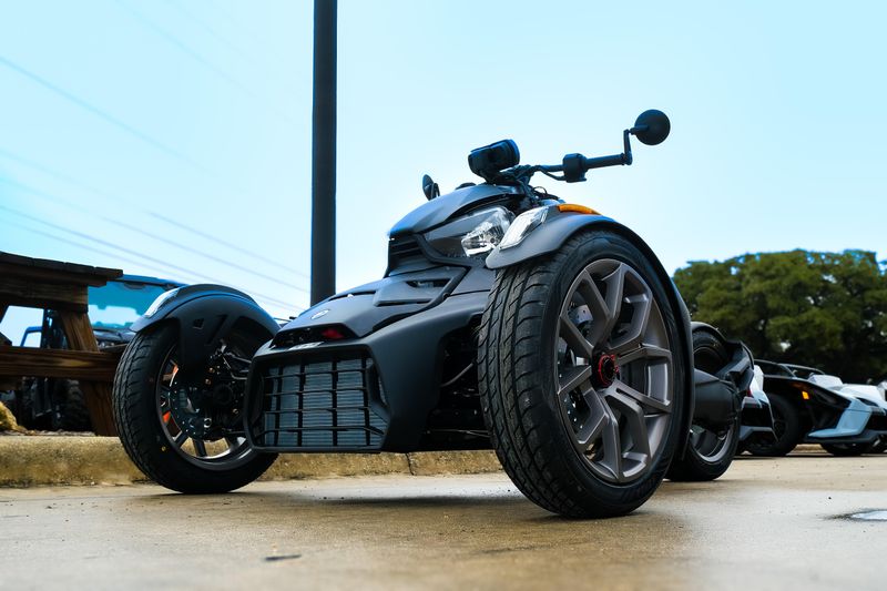 2025 Can-Am RYKER 900 BLACKImage 8