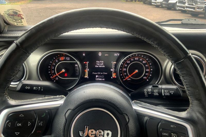 2019 Jeep Wrangler Unlimited Sahara photo 20